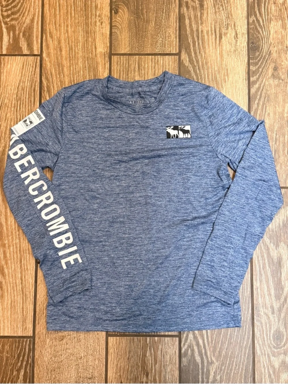 abercrombie kids Long Sleeve Tees - Picture 4 of 6